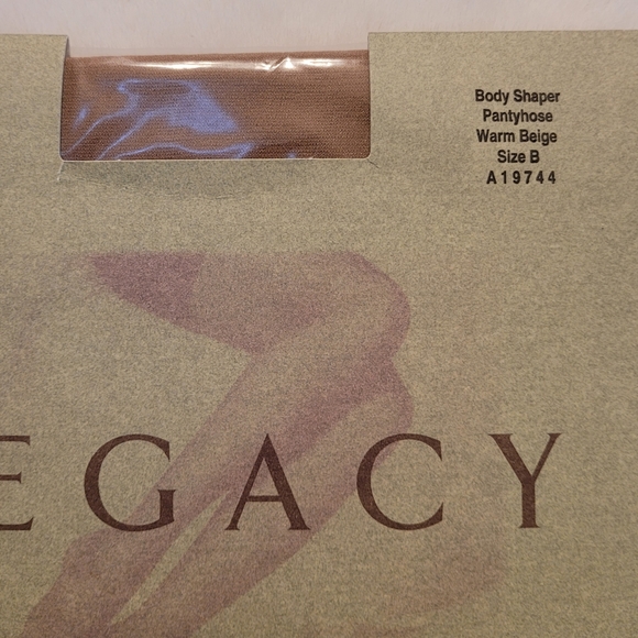 Legacy Legwear Body Shaper Pantyhose Size B Color Warm Beige New In Box - Picture 2 of 10